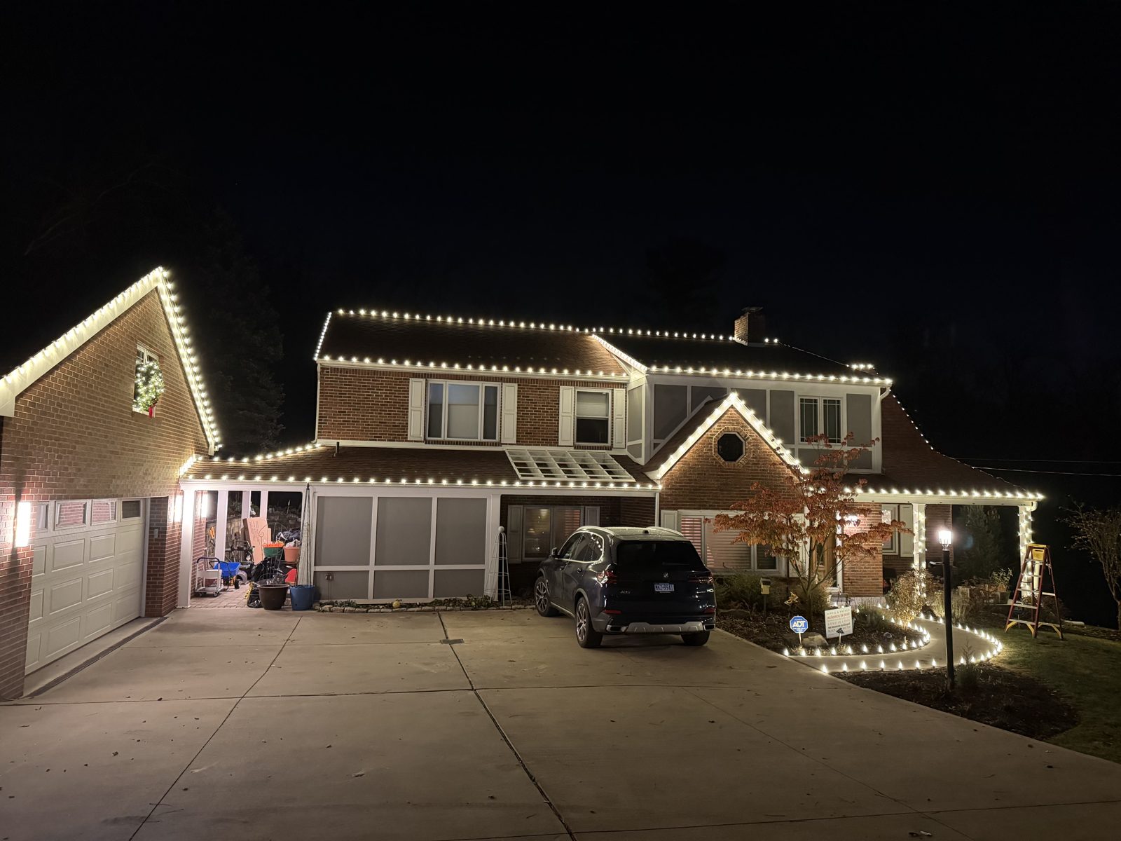 Warm White Roofline & Pathway in Pittsburgh, PA